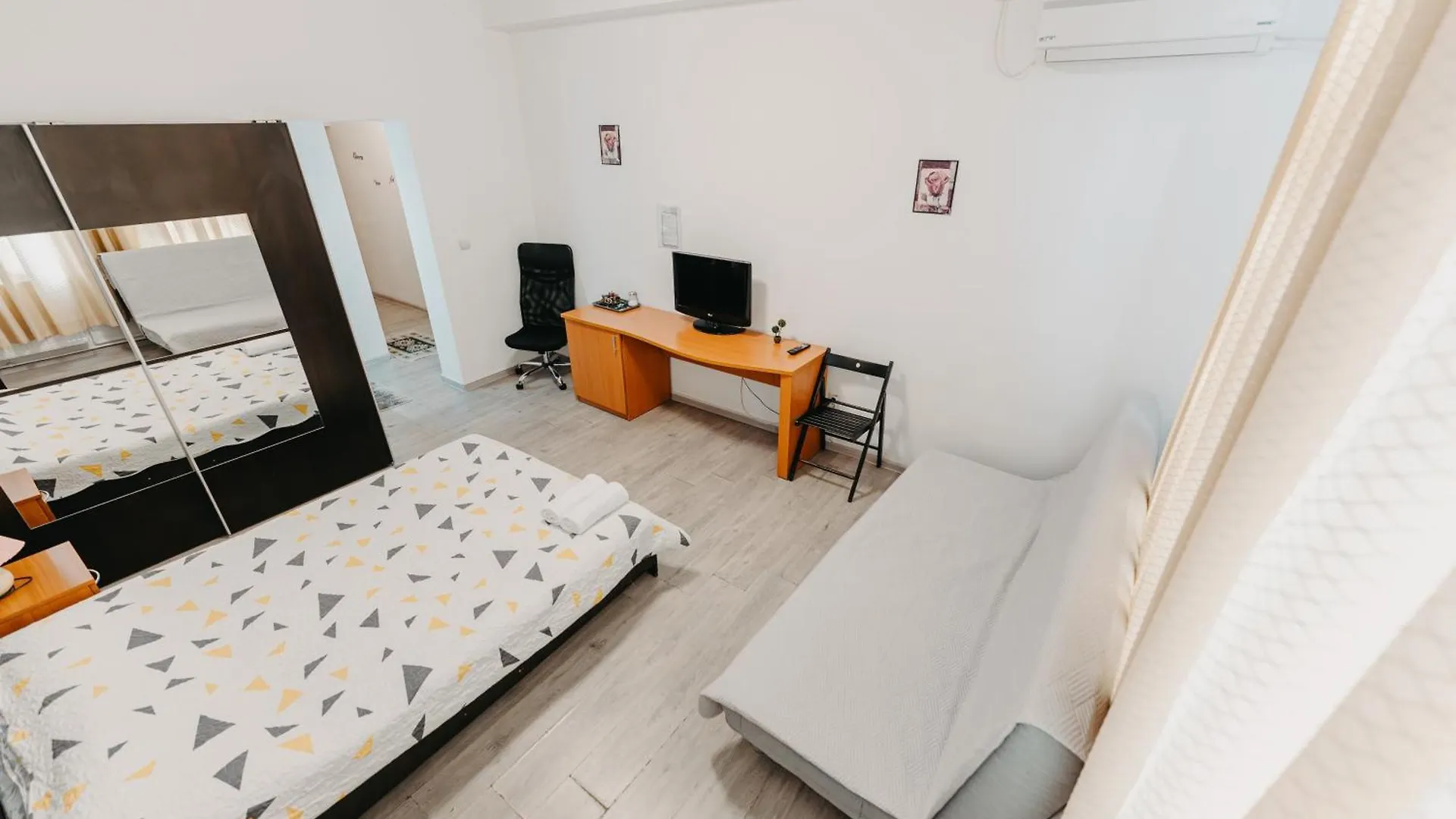 Studio Piata Amzei Nr.1 بوخارست 0*,  رومانيا
